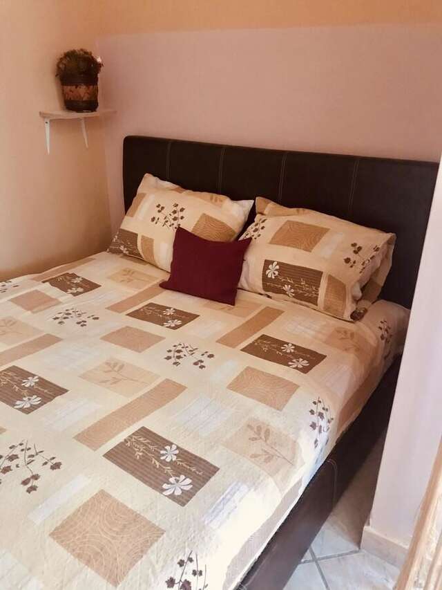 Апартаменты Vila Tatiana Delux Apartman Бар-4